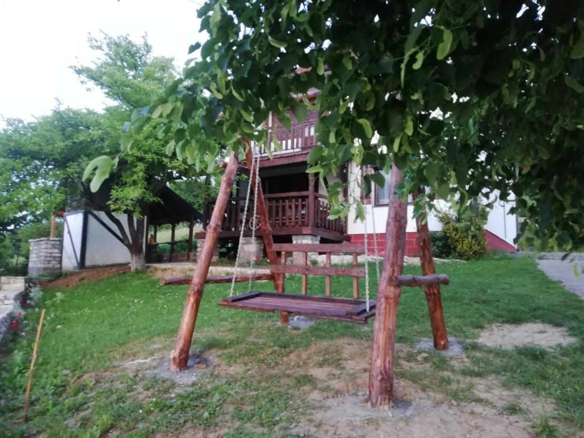 Vikendica I Vajat Vrbica Villa Kalesija Bagian luar foto