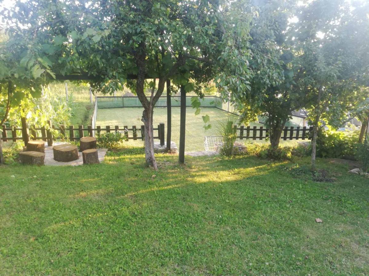 Vikendica I Vajat Vrbica Villa Kalesija Bagian luar foto